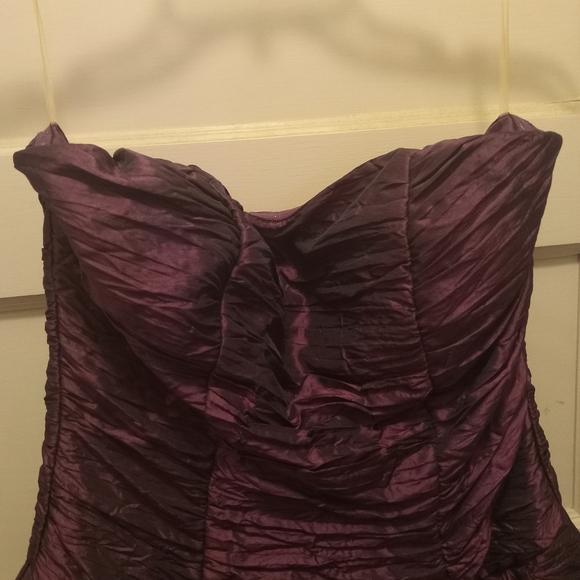 Strapless Suzy Shier Party Dress - Picture 3 of 7